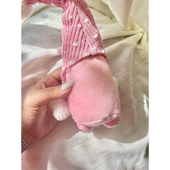 Pink little gnome with pom-pom - Picture 3 of 3